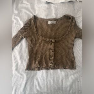 Olive Green Cropped Button Up Long Sleeve